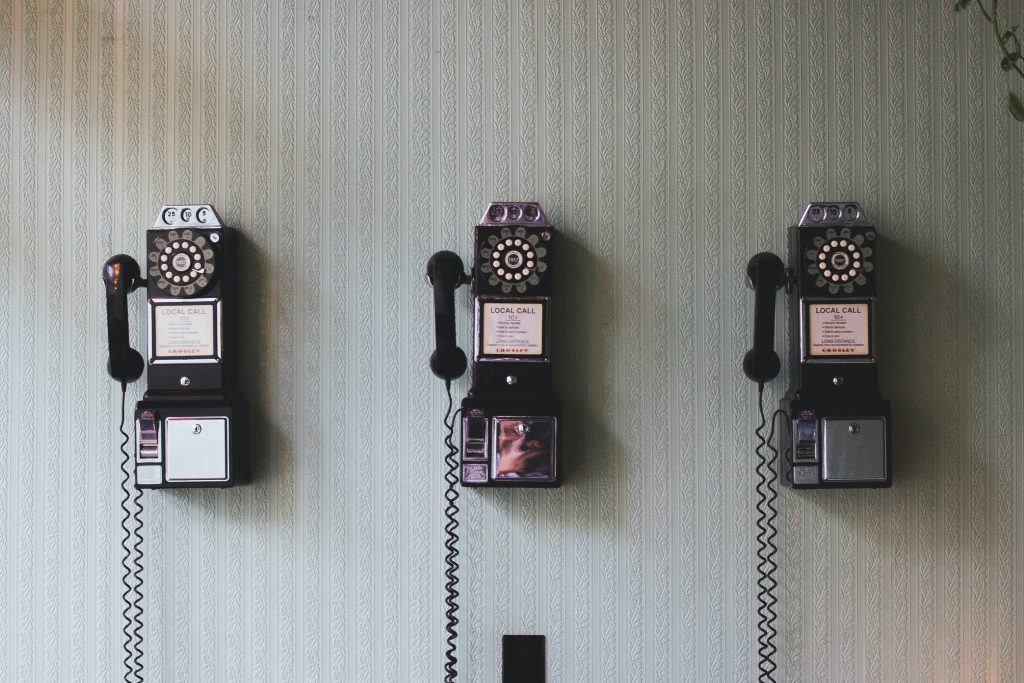 Customer service evolution from 1960 to 2020